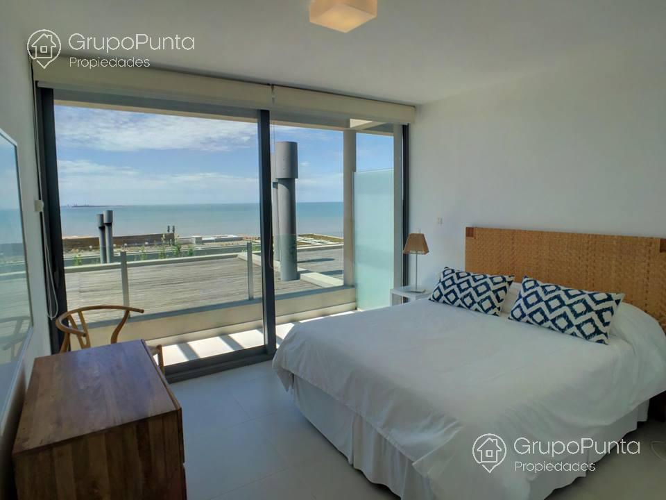 Departamento duplex con jardin y vista al mar   servicios premium   Punta Ballena · Foto 8