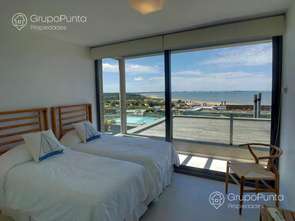 Departamento duplex con jardin y vista al mar   servicios premium   Punta Ballena · Foto 9