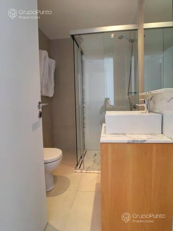 Departamento duplex con jardin y vista al mar   servicios premium   Punta Ballena · Foto 11
