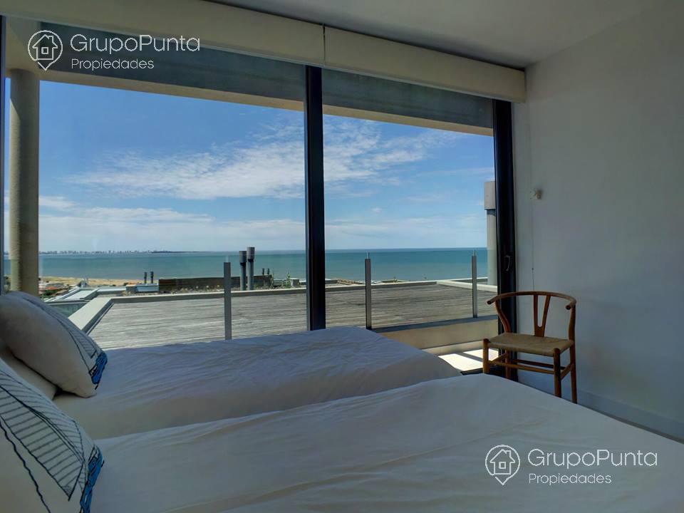 Departamento duplex con jardin y vista al mar   servicios premium   Punta Ballena · Foto 12