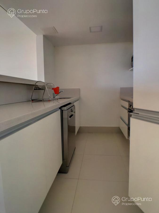 Departamento duplex con jardin frente  al mar en   alquiler  en venta   Punta Ballena · Foto 5