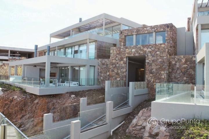 Departamento dos dormitorios con vista al mar    servicios premium en Punta Ballena · Foto 7