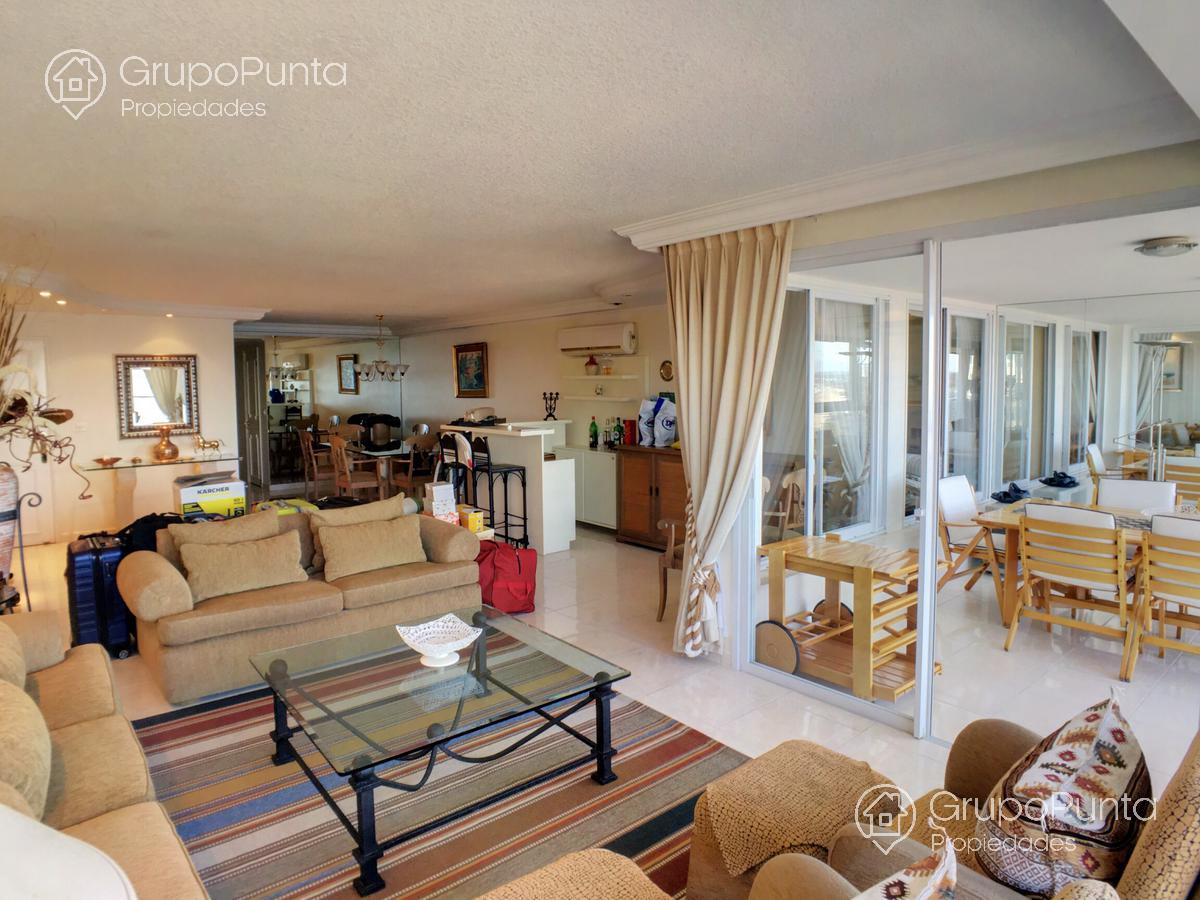 Departamento  frente al mar con amenities en alquiler en  Punta del Este · Foto 8