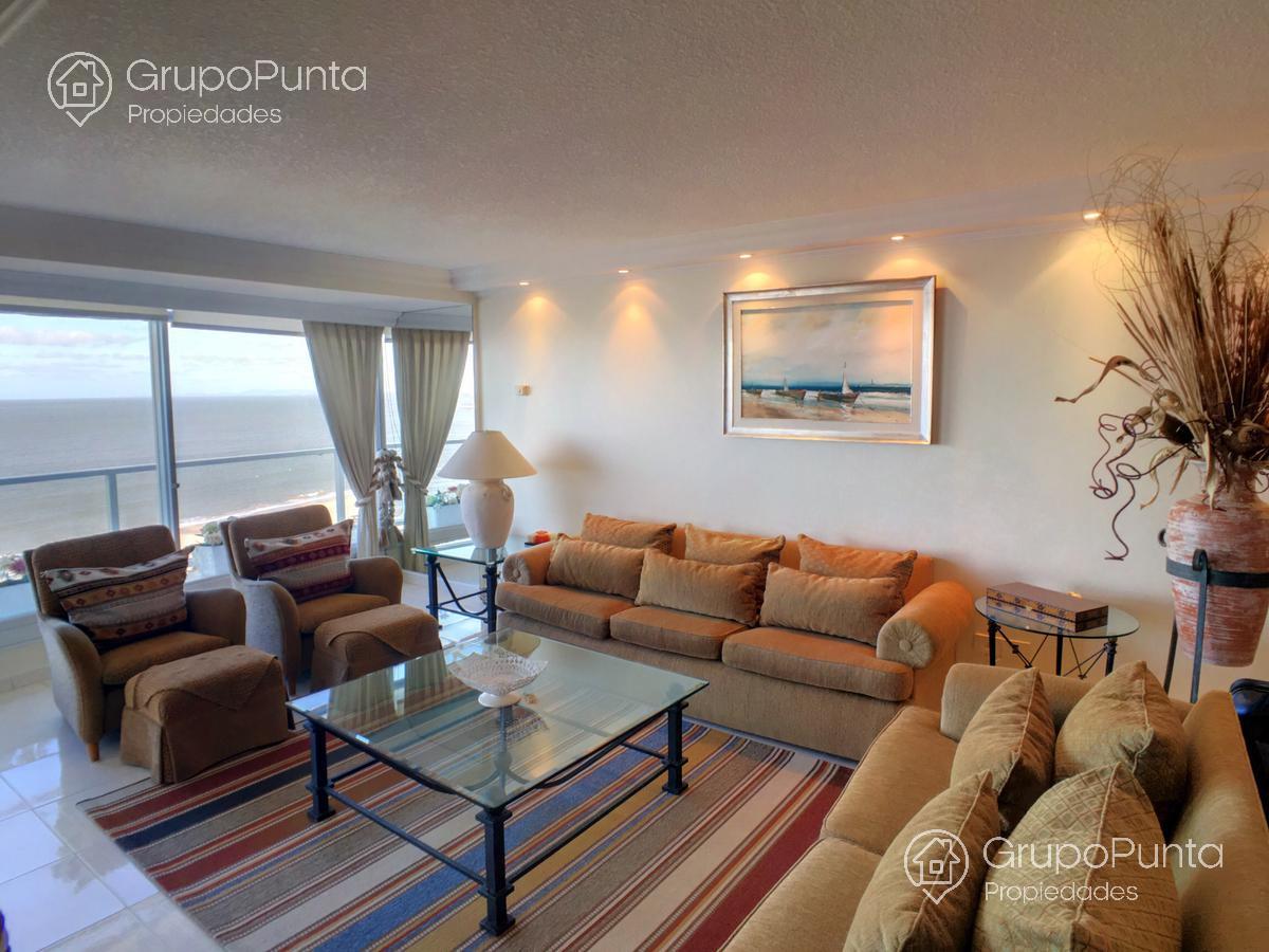 Departamento  frente al mar con amenities en alquiler en  Punta del Este · Foto 12