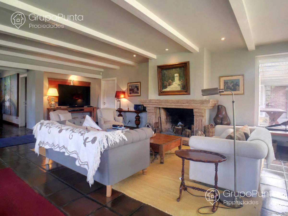 Casa con piscina , 5 dormitorios en alquiler Punta del Este   playa mansa · Foto 4