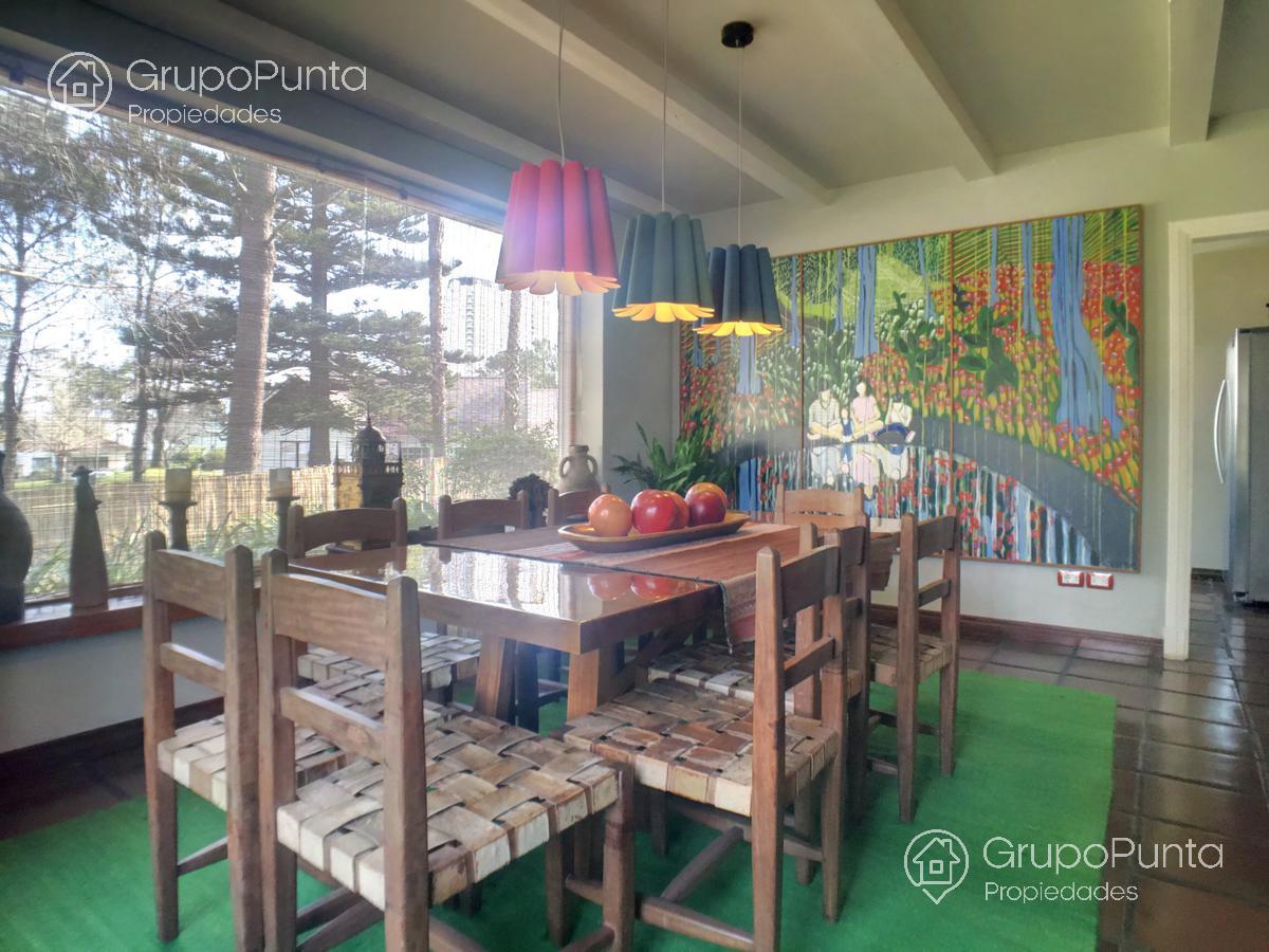 Casa con piscina , 5 dormitorios en alquiler Punta del Este   playa mansa · Foto 6