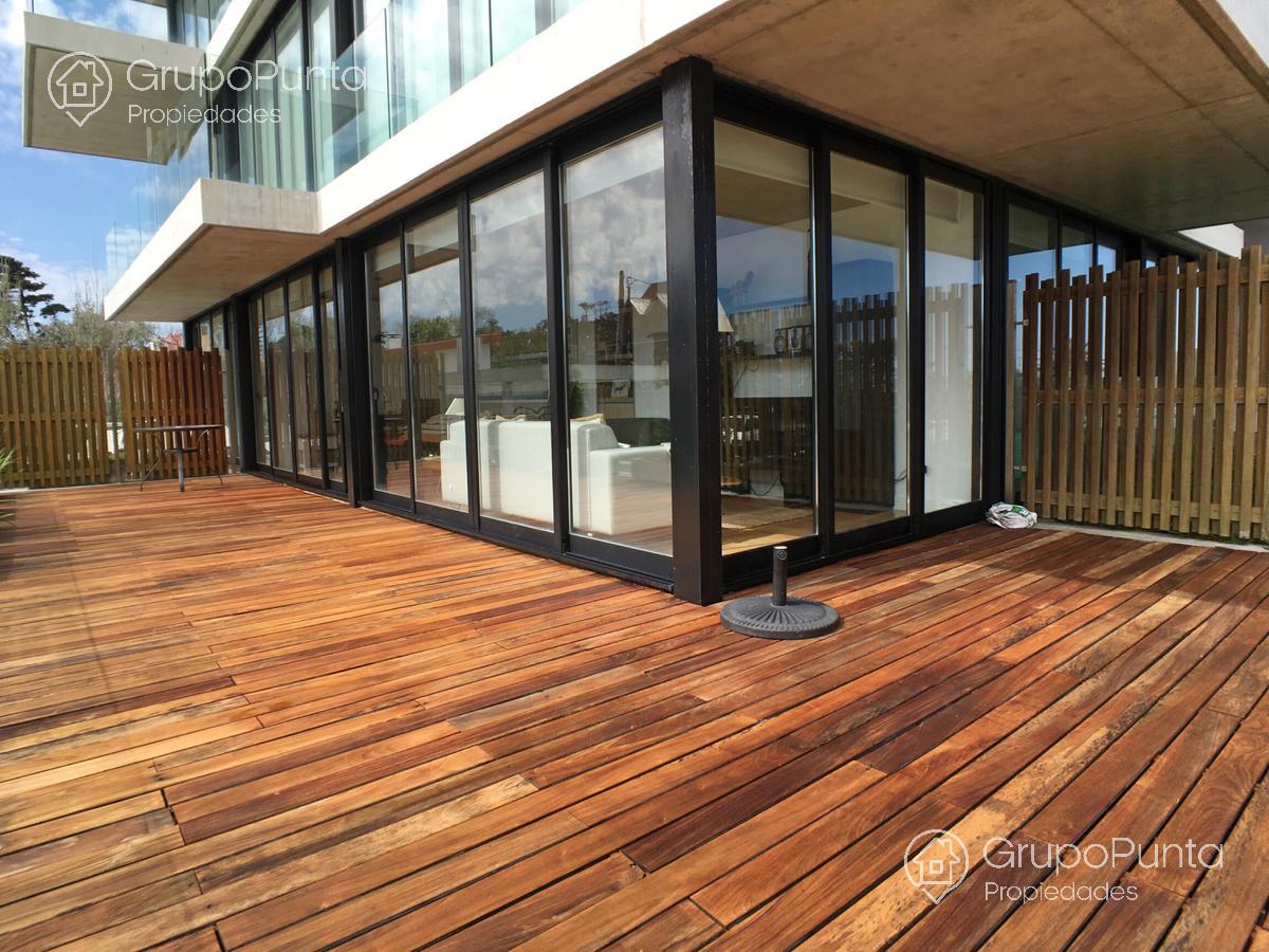 Departamento 2 dormitorios contra  frente al mar en  Punta del Este , Playa Mansa · Foto 10