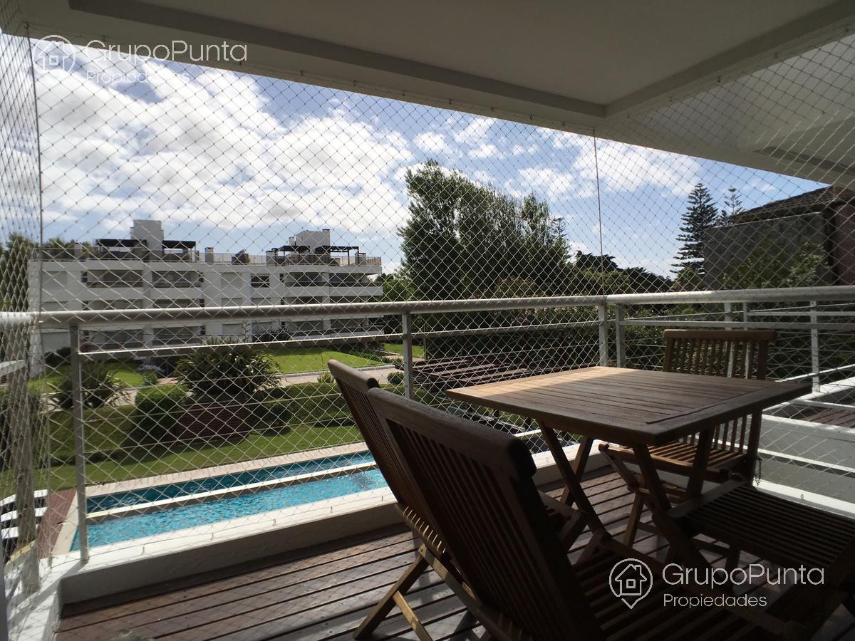 Departamento  muy cerca al mar, 2 dormitorios  -playa brava · Foto 2