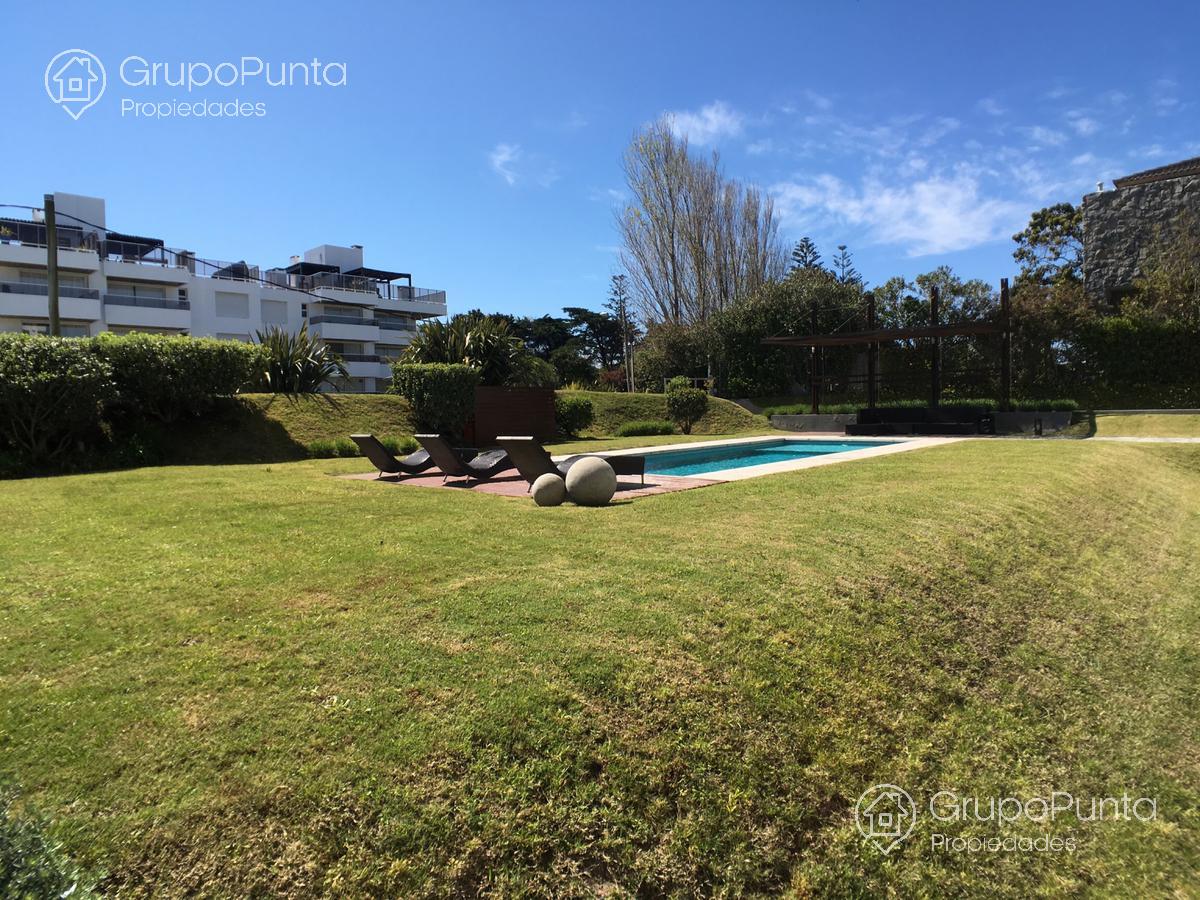 Excelente depto a pasitos del mar, 2 dormitoiros- Playa Brava · Foto 12