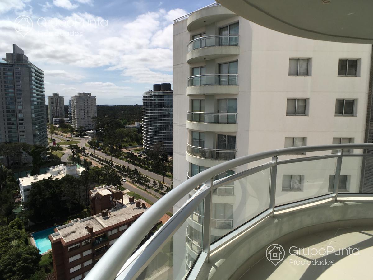 Departamento dos dormitorios en alquiler en Ocean Drive, Pumta del este , zon a Shopping · Foto 12