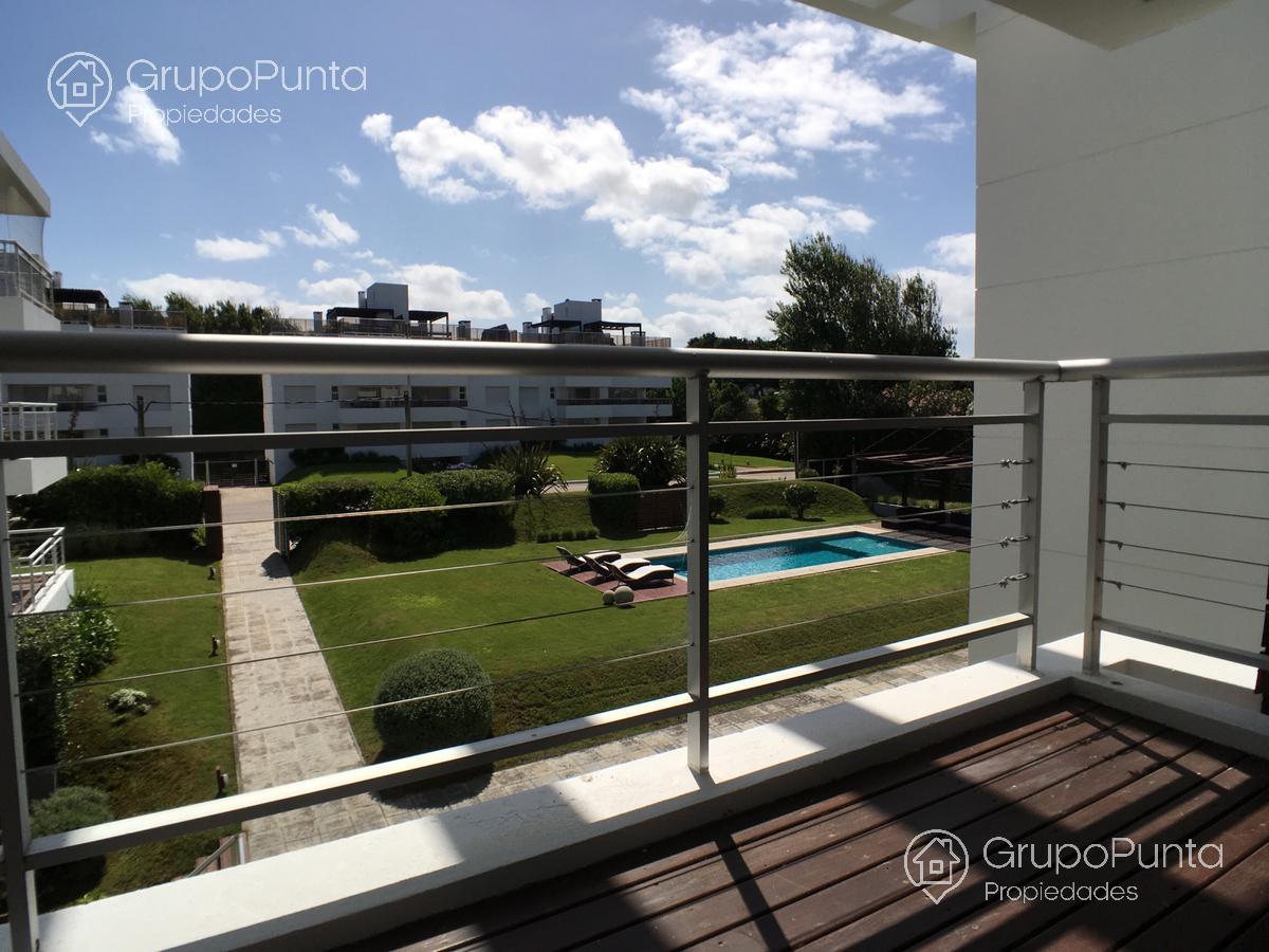 Departamento muy cerca al mar , 2 dormitorios, parrillero - Playa Brava · Foto 2