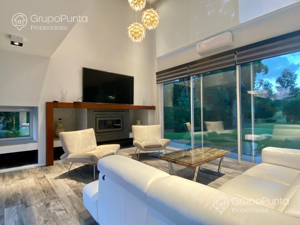 Casa minimalista en  barrio privado en  Punta Ballena -Punta del Este -design village · Foto 4