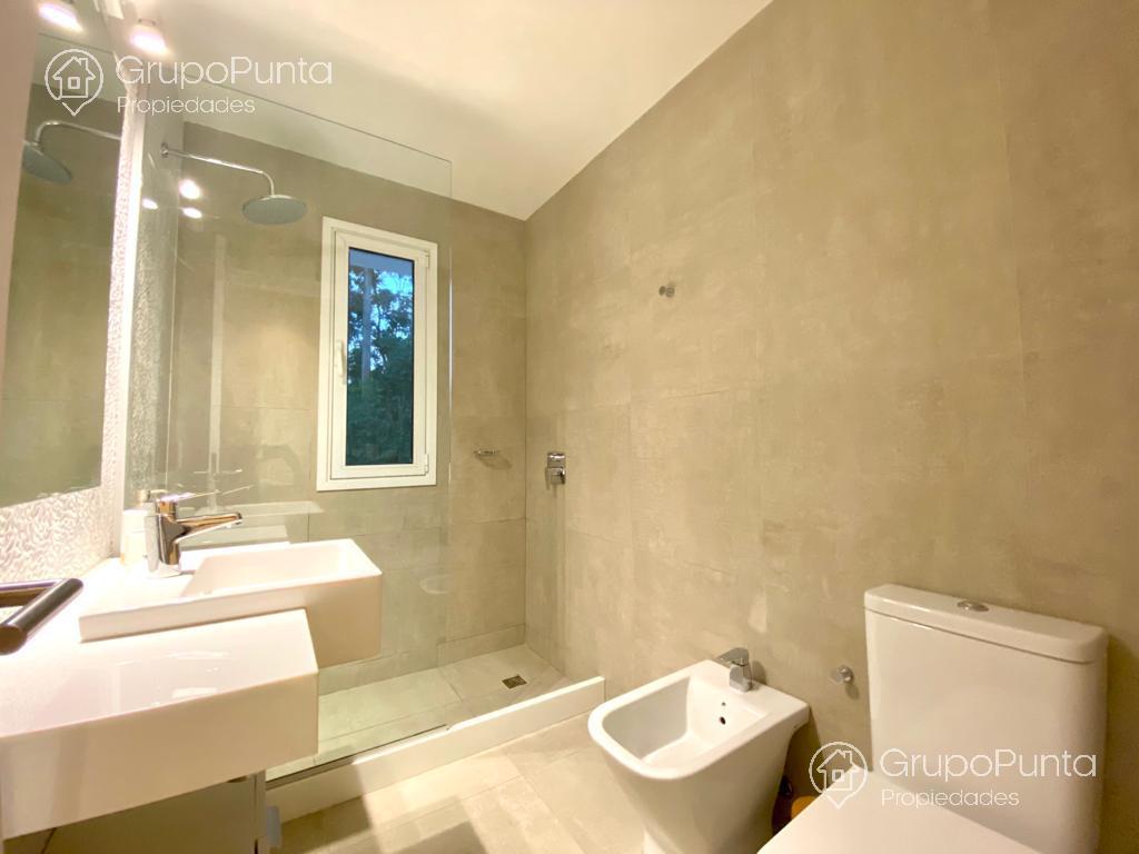 Casa minimalista en  barrio privado en  Punta Ballena -Punta del Este -design village · Foto 7