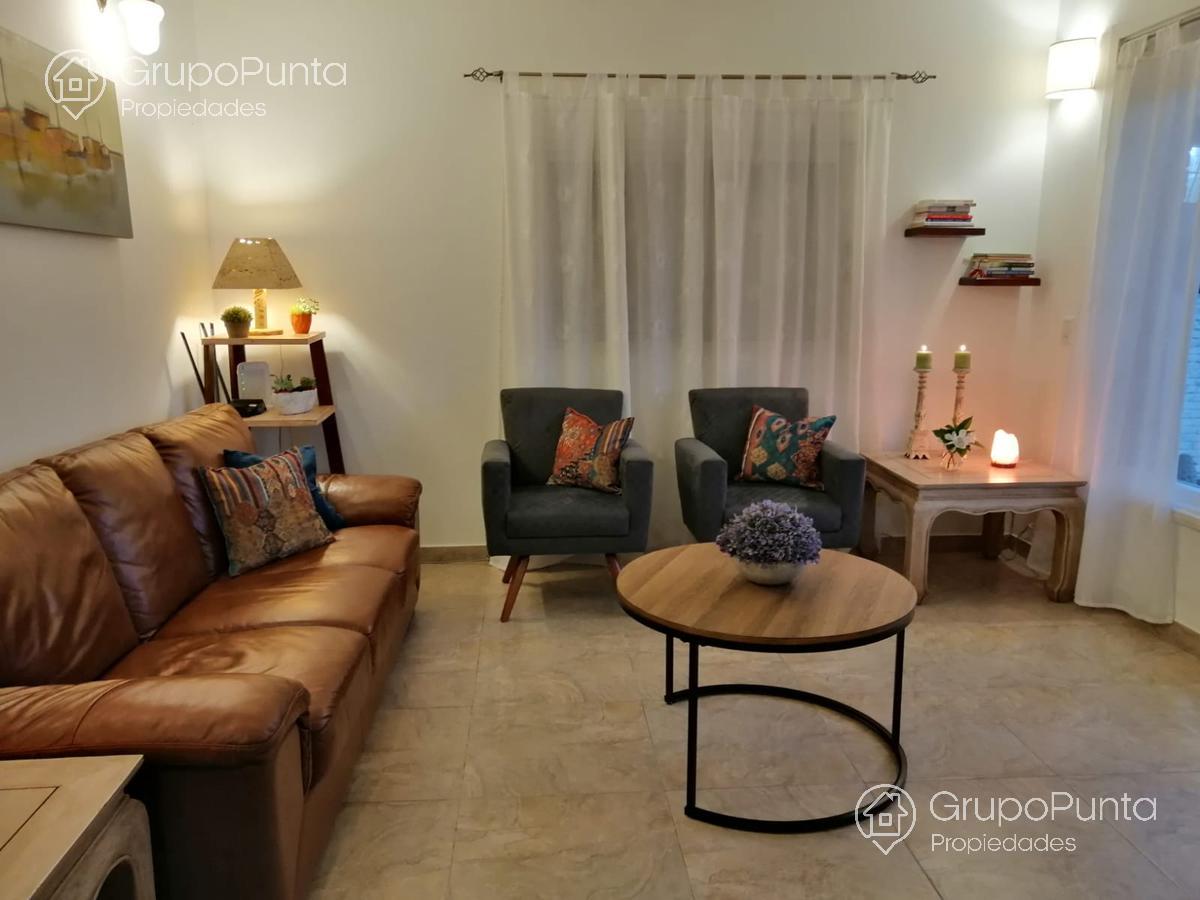 Casa en venta y alquiler  a 200 metros del mar  en la  Península- Punta del Este · Foto 5
