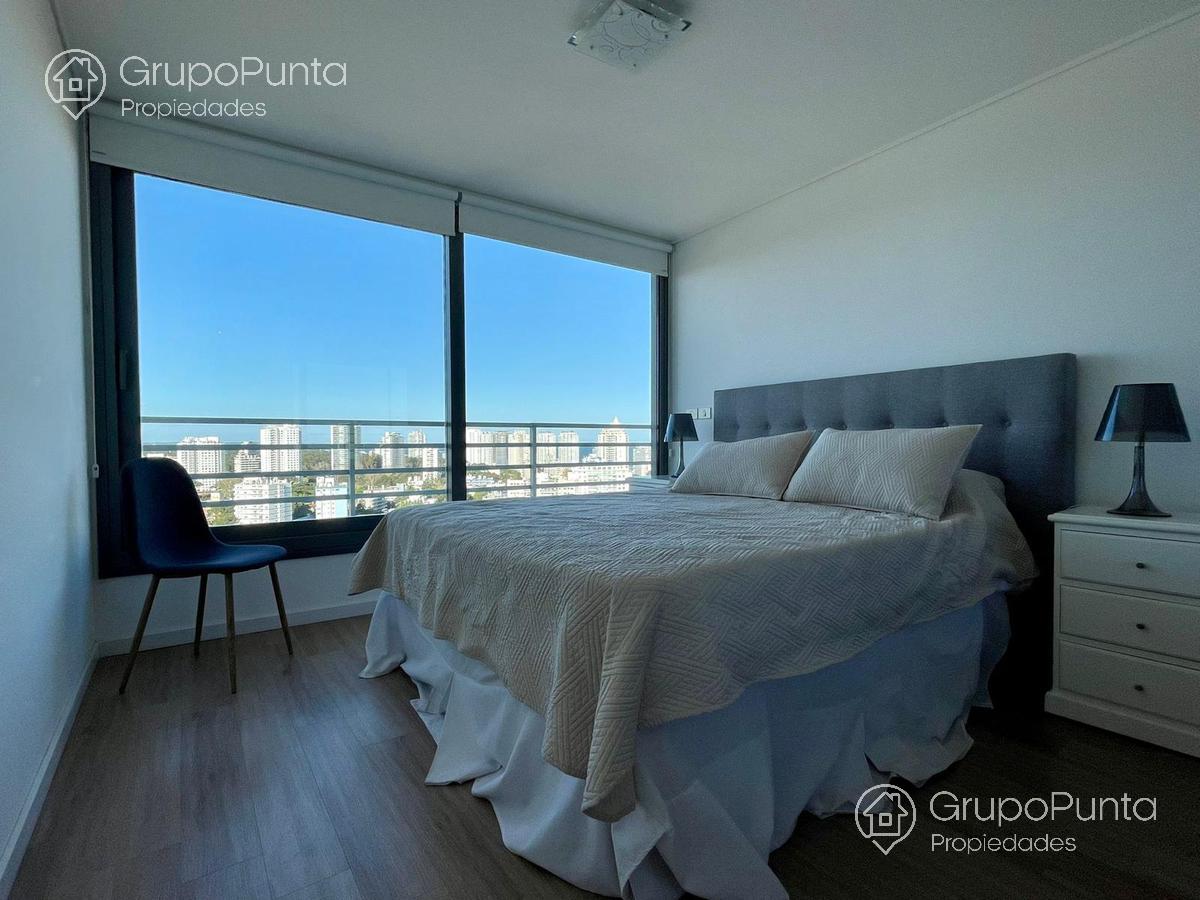 Departamento en venta y alquiler de 2 dormitorios -  Playa Mansa, zona Conrad Ref:0221 · Foto 7