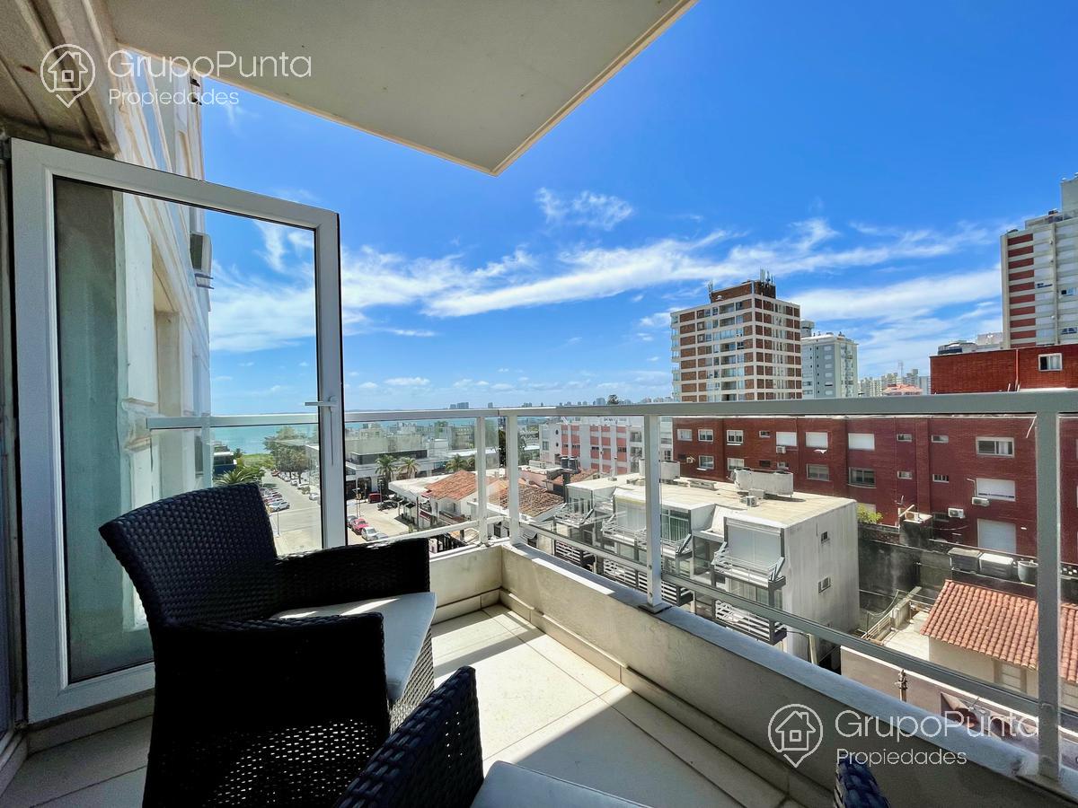 Apartamento  con vista al mar  punta del este Lux Tower -Peninsula- Ref: 2222 · Foto 1