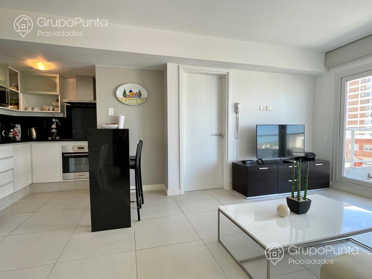 Apartamento  con vista al mar  punta del este Lux Tower -Peninsula- Ref: 2222 · Foto 8