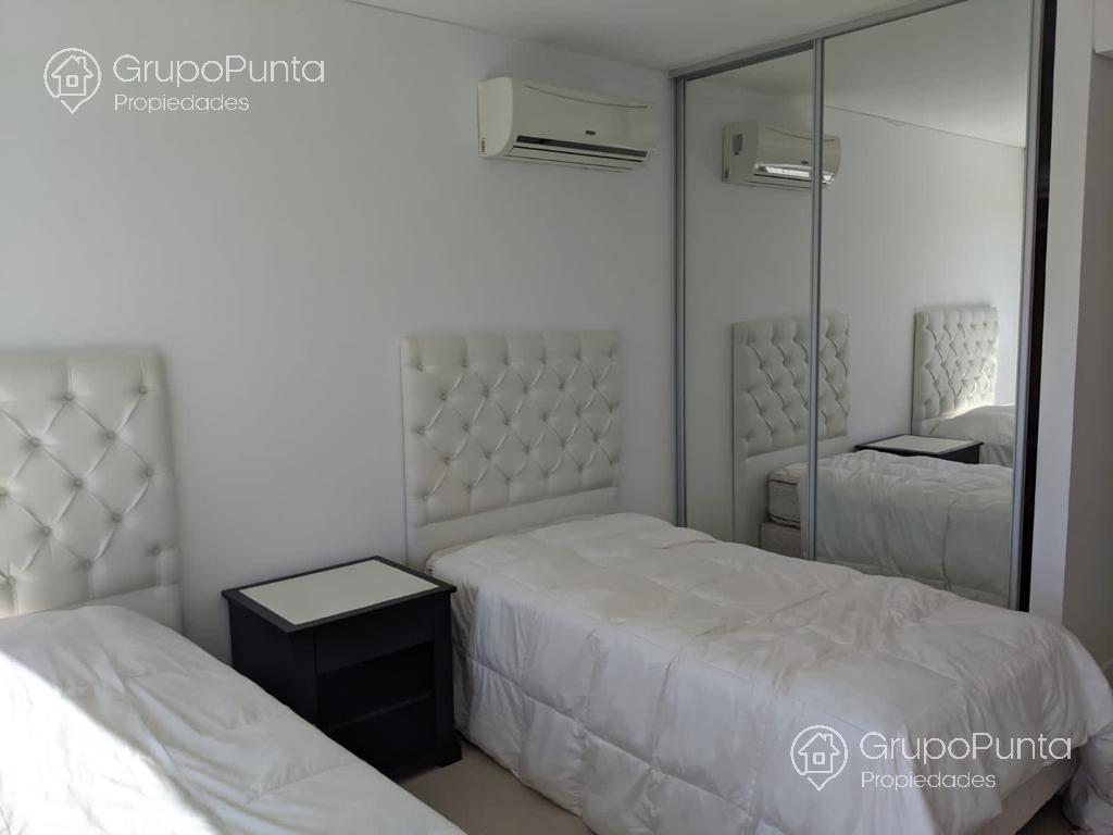 Departamento en alquiler frente al mar  en Punta del Este -  Playa Brava · Foto 9