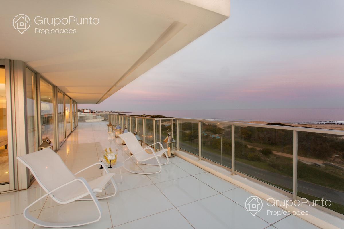 penthouse duplex Mythos  frente al mar - Playa Brava