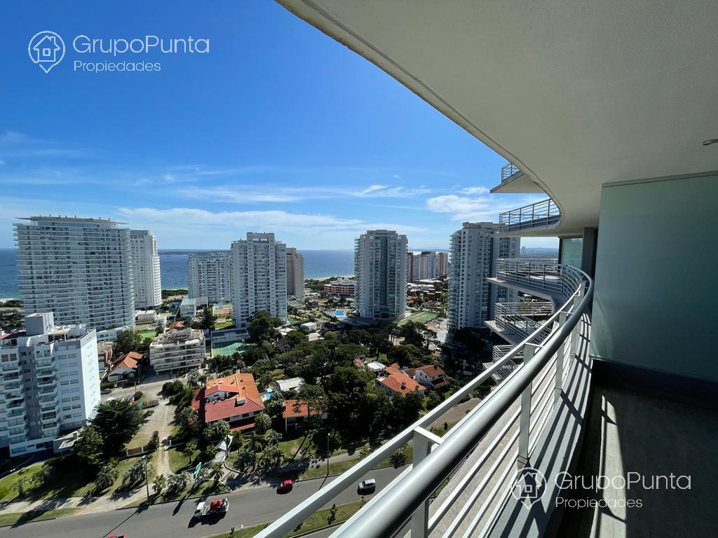 Departamento en alquiler de 2 dormitorios -  Playa Mansa Ref: 9945 · Foto 5