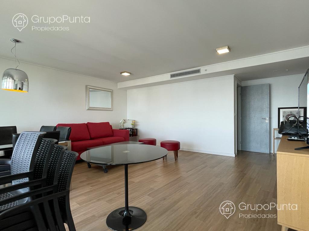 Departamento en alquiler de 2 dormitorios -  Playa Mansa Ref: 9945 · Foto 8