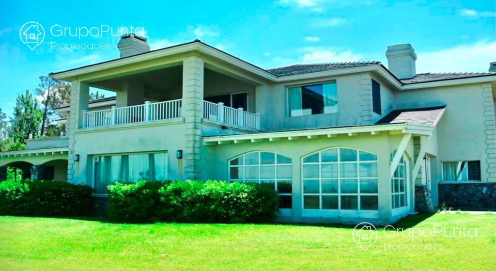 Casa frente al mar con 8 dormitorios   - Playa Mansa- Punta del Este · Foto 8