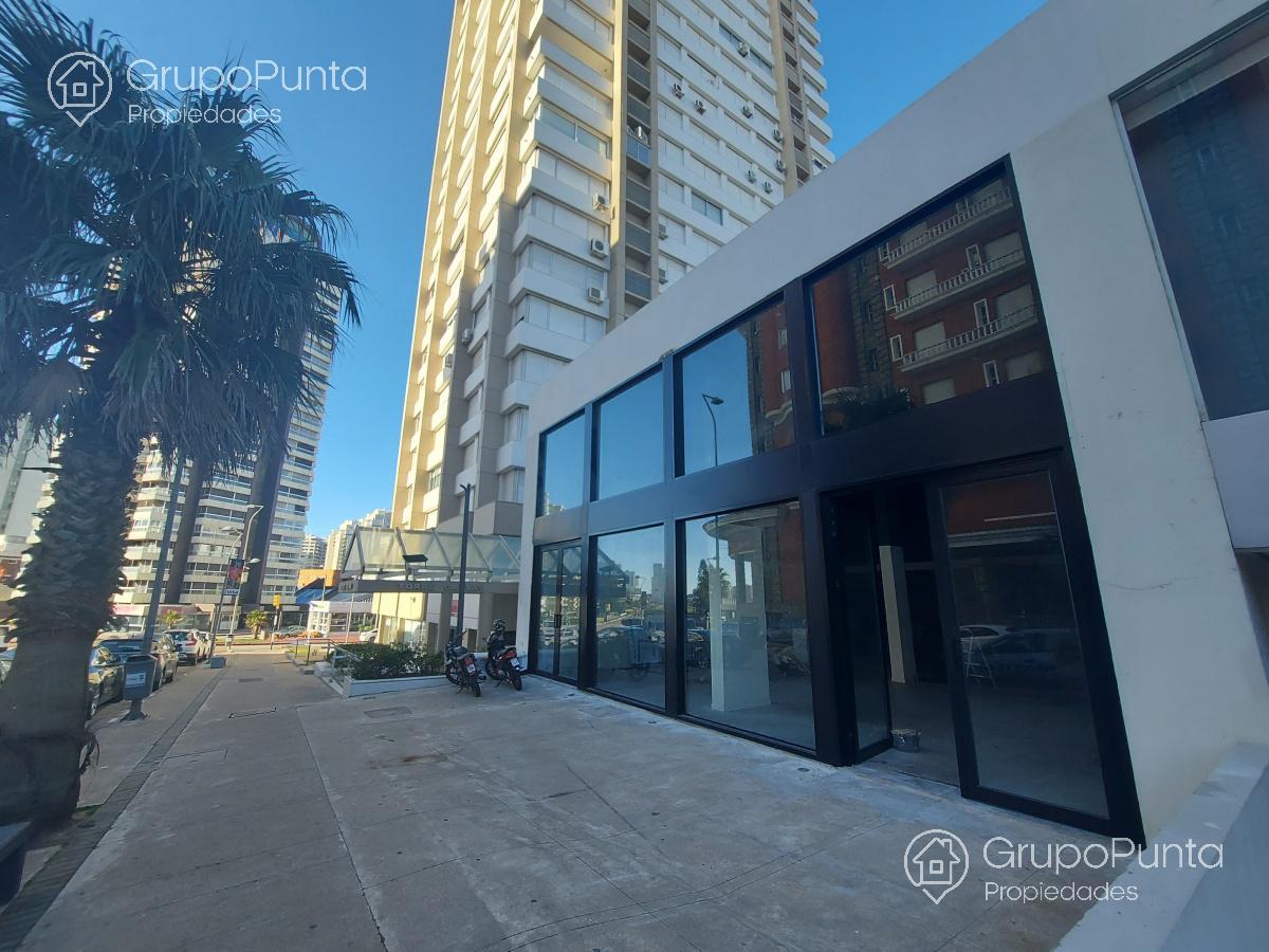 Alquiler Local Comercial - Península - Punta del Este · Foto 2