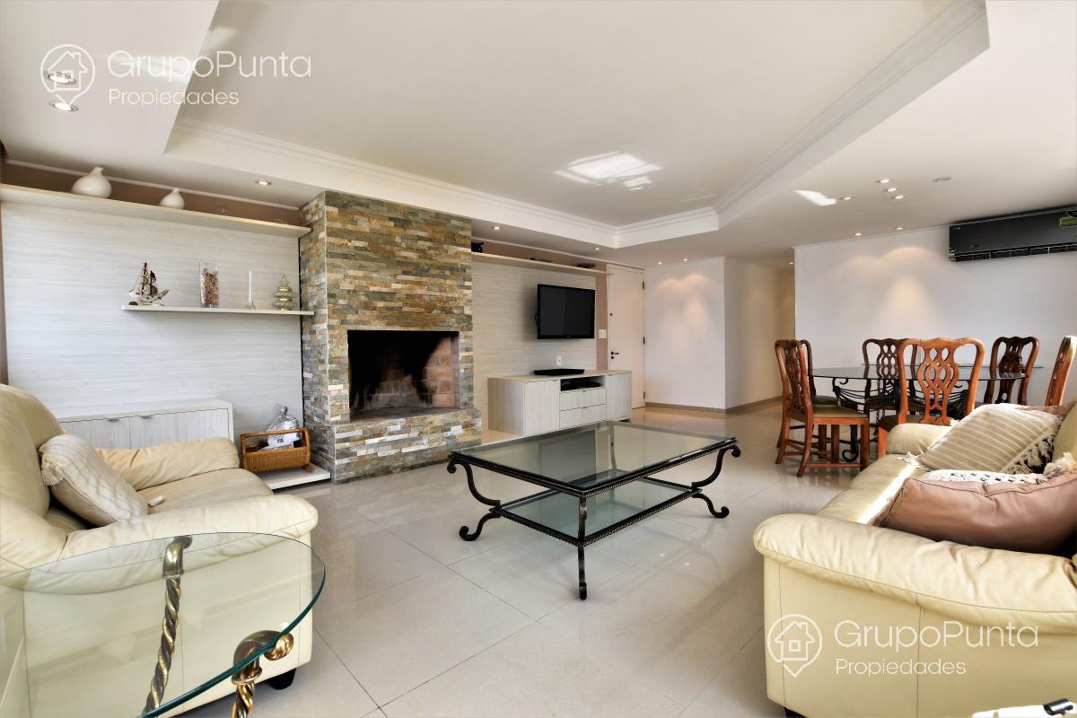 Departamento 3 dormitorios - luminoso - reciclado - Península - Punta del Este