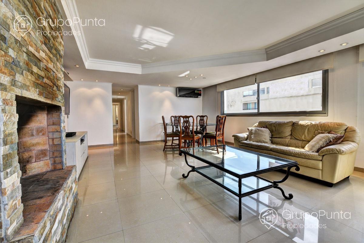Departamento 3 dormitorios - luminoso - reciclado - Península - Punta del Este · Foto 2