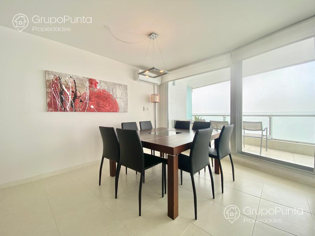 Edificio Season Tower - departamento 3 dormitorios - vista al mar - Playa Mansa - Punta del Este · Foto 5