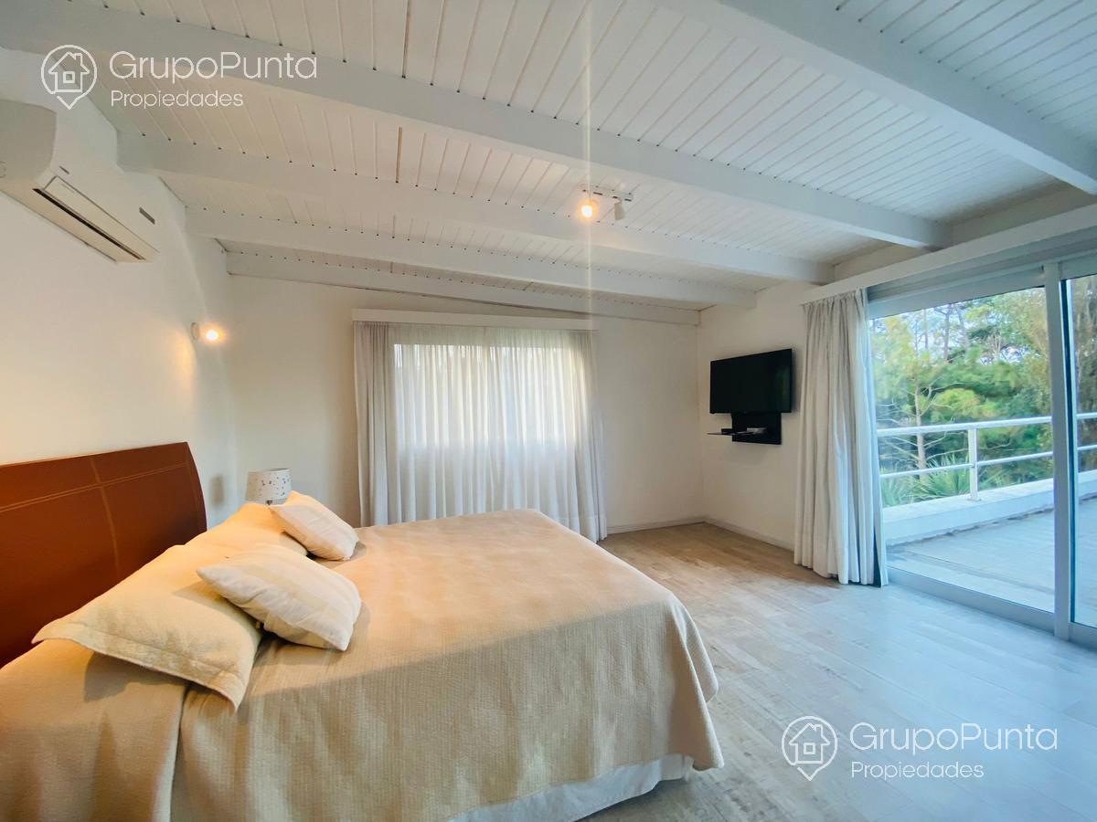 Casa con piscina en  Laguna Blanca - Manantiales · Foto 12