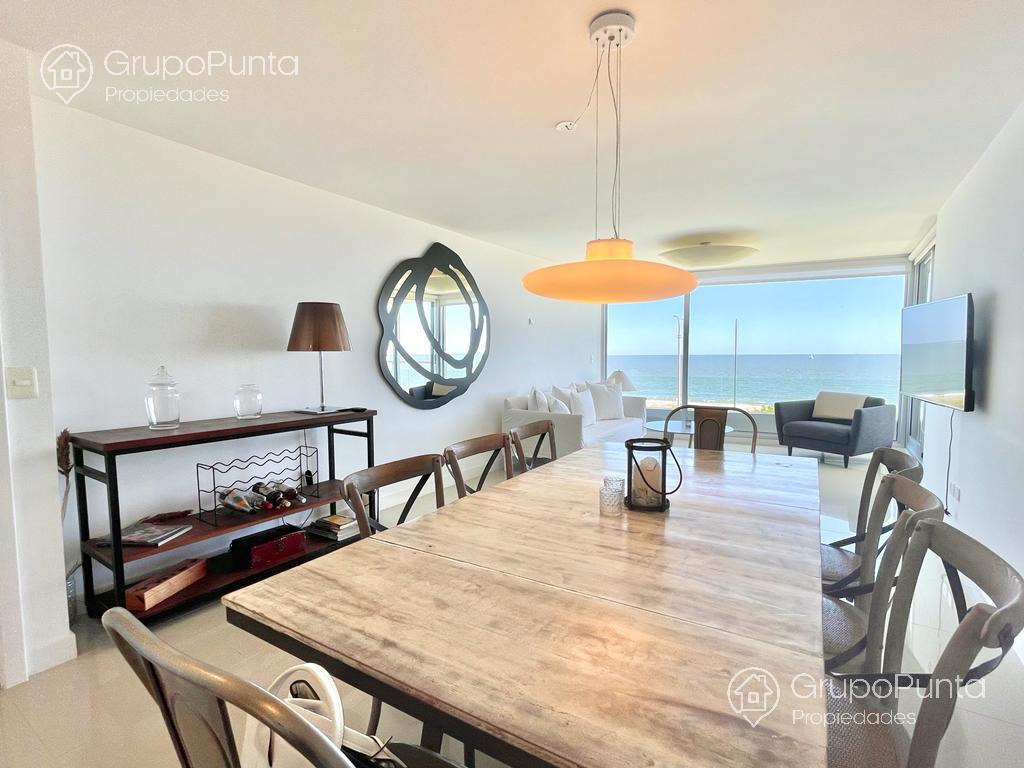 Departamento 3 dormitorios frente al mar edificio Lumiere   Playa Mansa · Foto 11