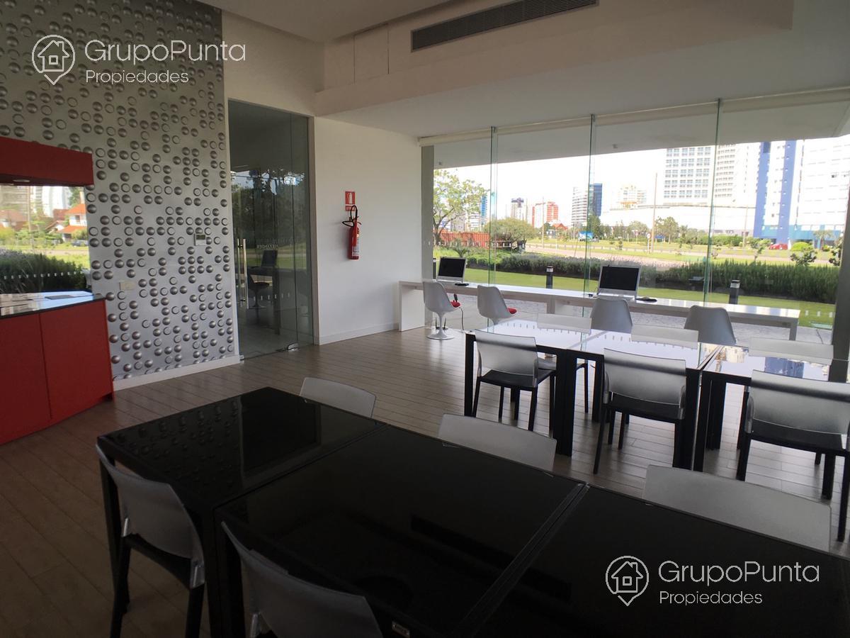 departamento en alquiler anual  2 dormitorios  en suite , zona conrad · Foto 8