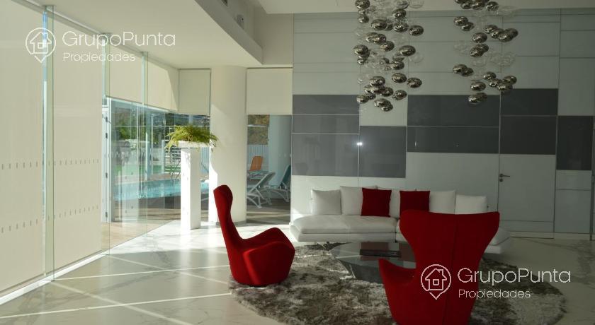 departamento en alquiler anual  2 dormitorios  en suite , zona conrad · Foto 10