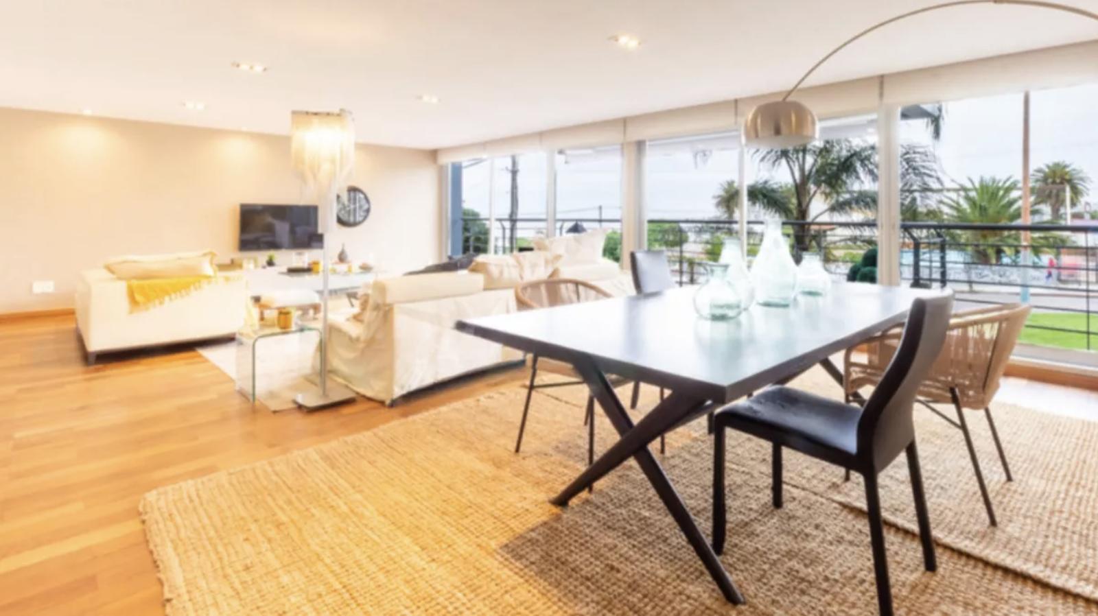 Apartamento en Venta 3 Dormitorios Servicio 2 Garaje Calefacción Puerto del Buceo - Principal
