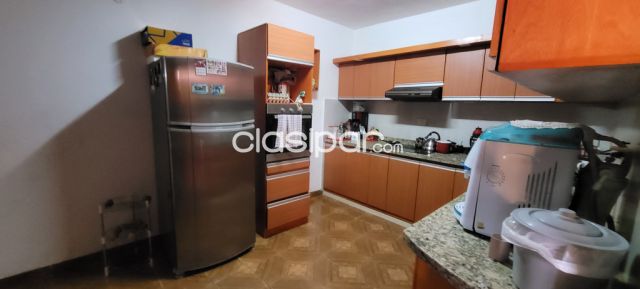 Vendo hermosa casa de 2 plantas Barrio Mcal Estigarribia!!! — foto 3