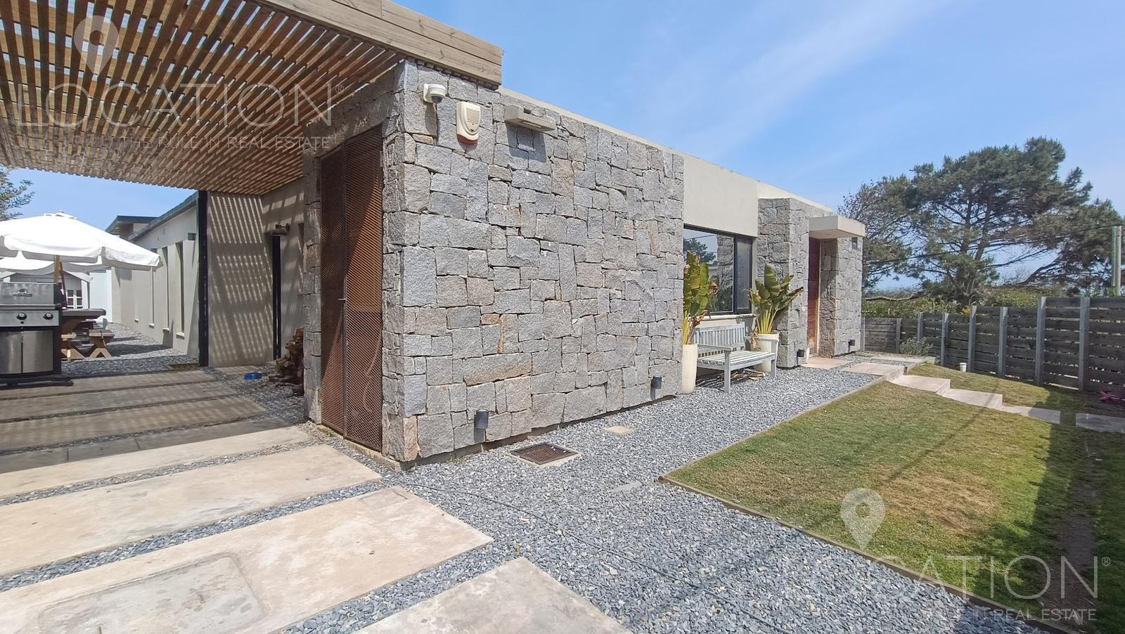 Casa en La Juanita con vista al mar - LHO6382627 · Foto 2