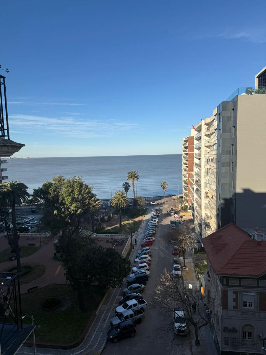 Plaza Gomensoro, vista mar, 40 m2 , terraza !! · Foto 2