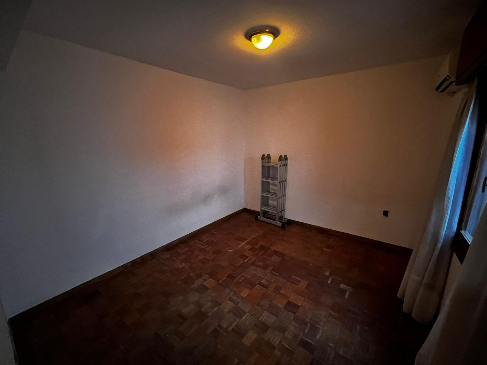 Ciudad de Guayaquil esq Caramuru 4 dorm. 300 m2, piscina y barbacoa!! · Foto 9