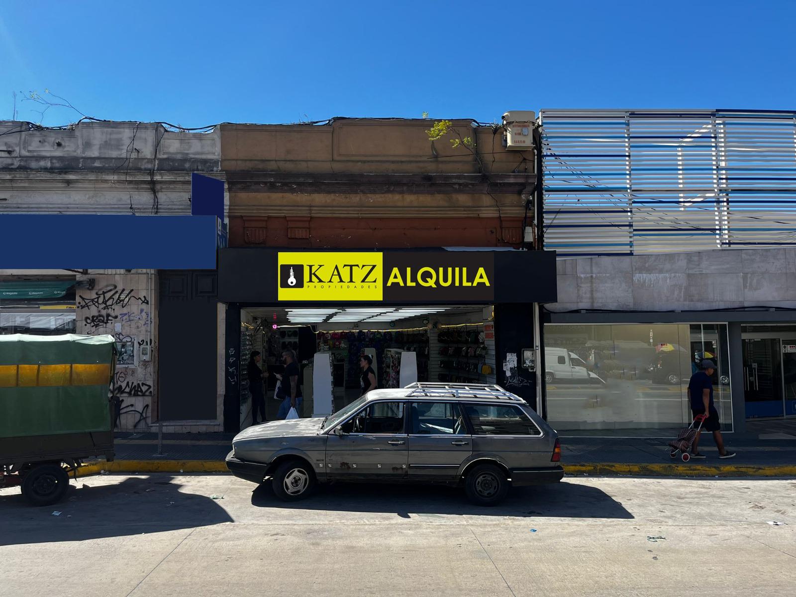 Agraciada y Sagasta, 7 mts de frente, 202 m2 construídos   patio de 109 m2 !!