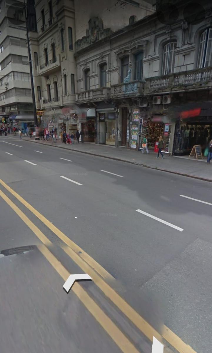 18 de julio y Vazquez, 170 m2 de planta,  4,5 mts de frente !! · Foto 1