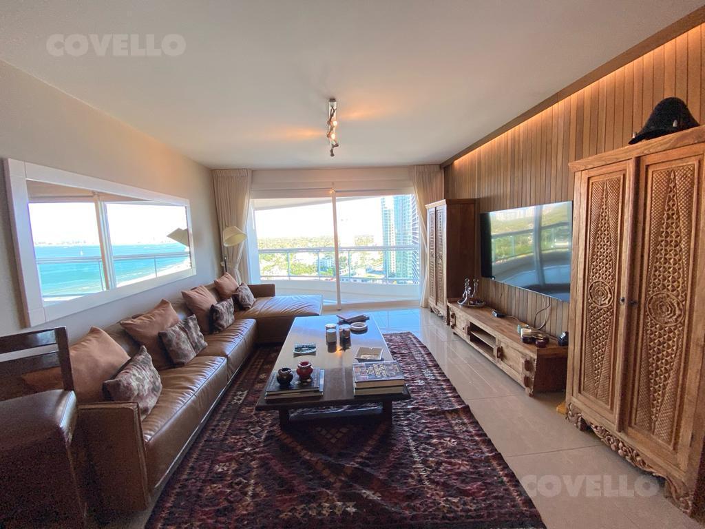 Venta y alquiler departamento de 2 dormitorios y servicio - Playa Mansa