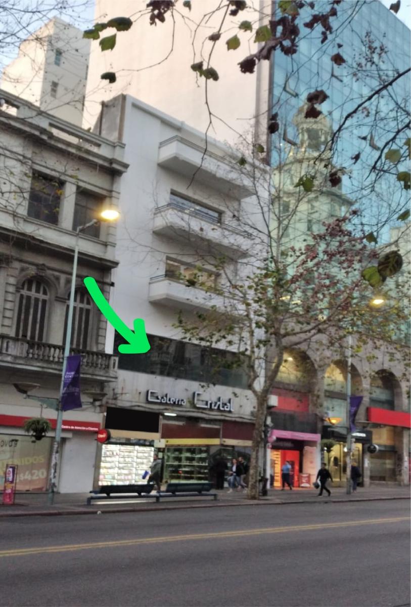 18 y J Herrera y Obes, 386 m2, 9 mts de fte, 1er piso !!