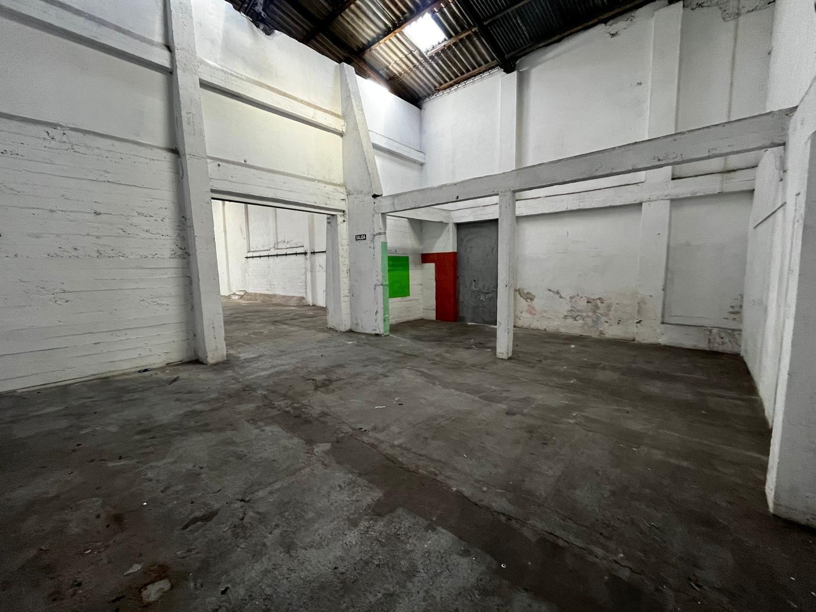 Veracierto y Zumaran, 390 M2, Vig 24 Hs, zona habilitada para transito de contenedores!! · Foto 10