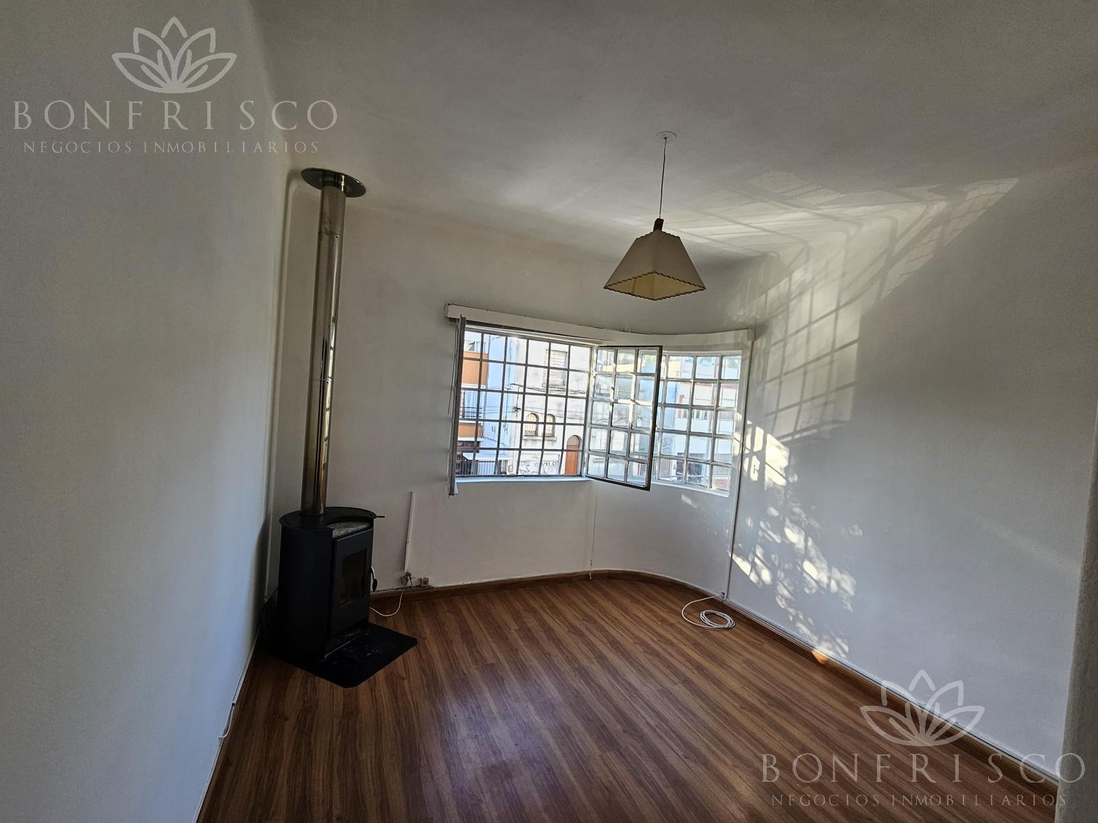 Casa de tres dormitorios en Tres Cruces