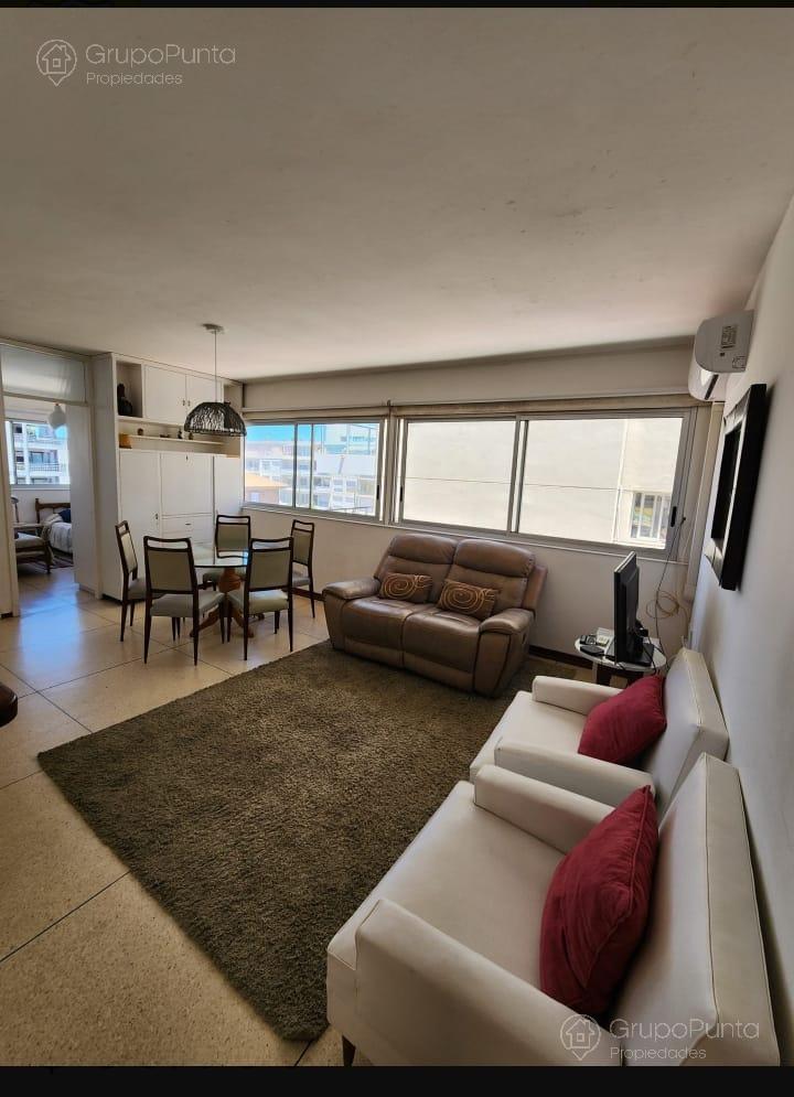 Apartamento en alquiler anual en Península de Punta del Este · Foto 2
