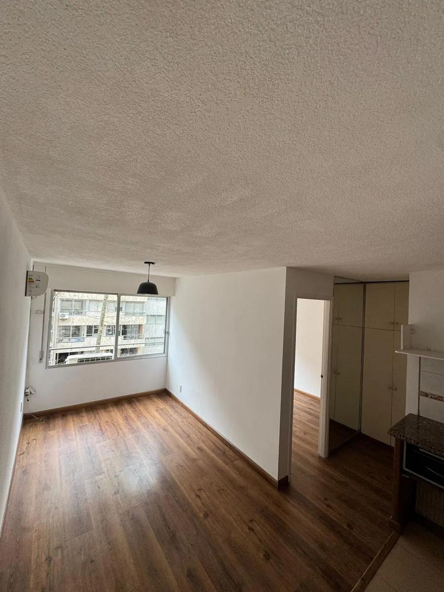 Apartamento en alquiler 1 dormitorio en excelente ubicación punta carretas · Foto 3