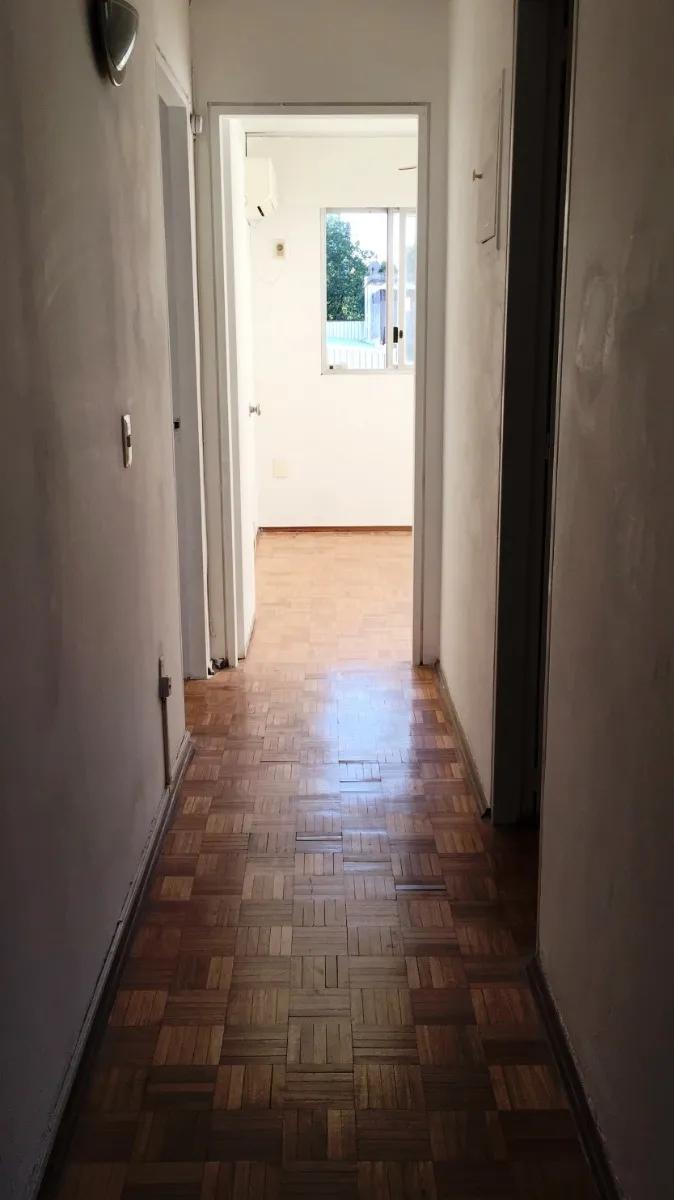Apartamento en alquiler 2 dormitorios bajos gastos comunes inmejorable ubicación tres cruces · Foto 6