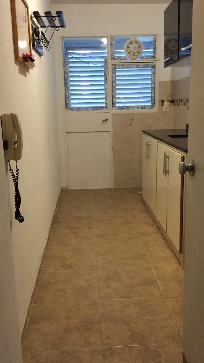 Apartamento en alquiler 2 dormitorios bajos gastos comunes inmejorable ubicación tres cruces · Foto 9