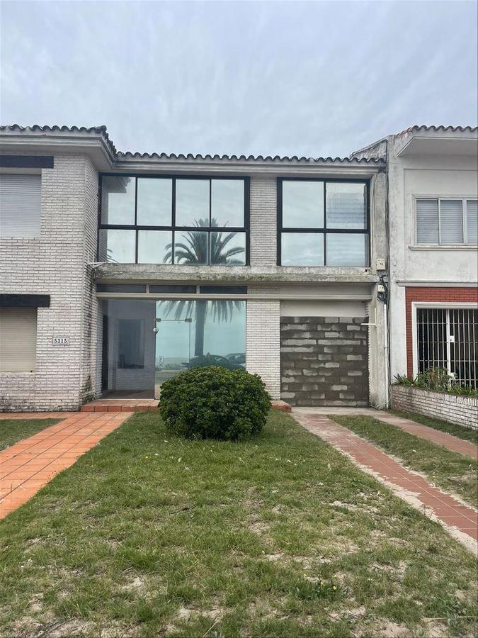 Venta casa en Punta Gorda, sobre Rambla